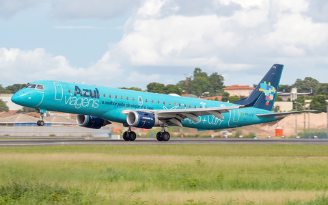 Azul Linhas Aereas Brasileiras Embraer ERJ-195AR (ERJ-190-200 IGW) (PR-AYY) at  Teresina - Senador Petrônio Portella, Brazil