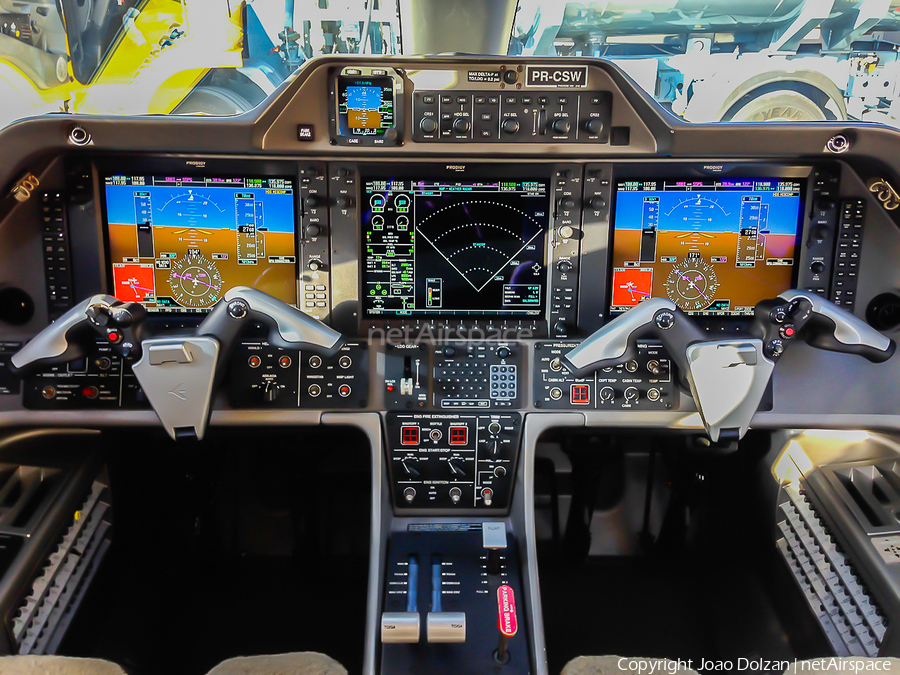(Private) Embraer EMB-500 Phenom 100 (PR-CSW) | Photo 341203