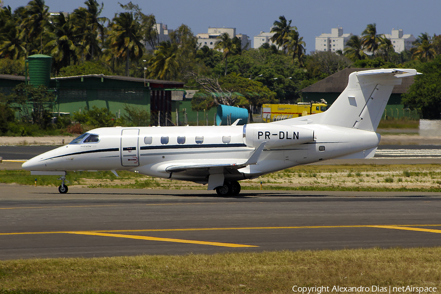 (Private) Embraer EMB-505 Phenom 300 (PR-DLN) | Photo 497812