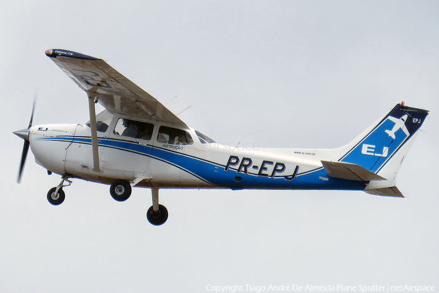EJ - Escola de Aviacao Civil Cessna 172S Skyhawk SP (PR-EPJ) | Photo 602625