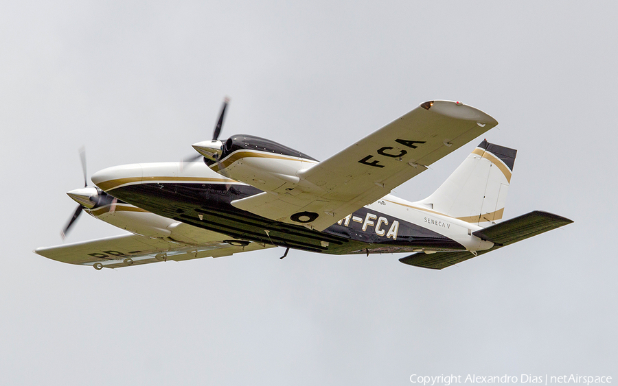 (Private) Piper PA-34-220T Seneca V (PR-FCA) | Photo 503617