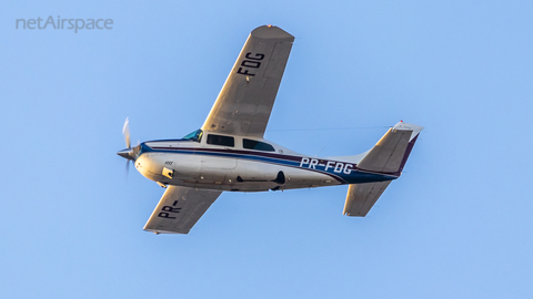 (Private) Cessna T210R Turbo Centurion II (PR-FDG) at  Campo de Marte, Brazil