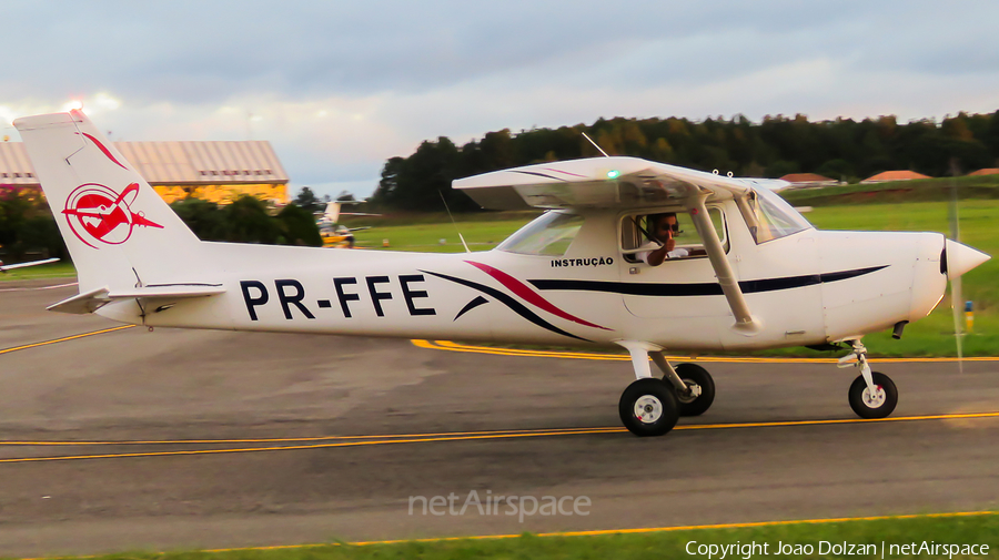 EPA - Escola Paranaense de Aviação Cessna 152 (PR-FFE) | Photo 379654