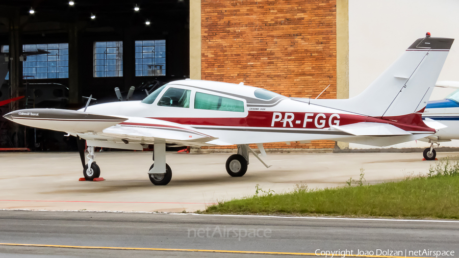 (Private) Cessna 310R (PR-FGG) | Photo 451872