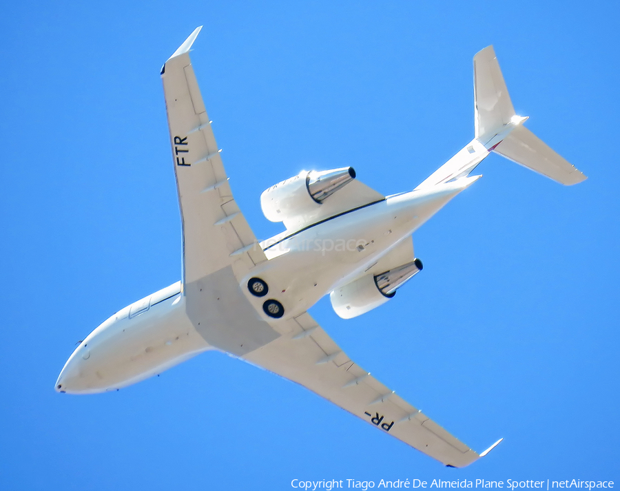 Precision Air Services Bombardier CL-600-2B16 Challenger 605 (PR-FTR) | Photo 529754