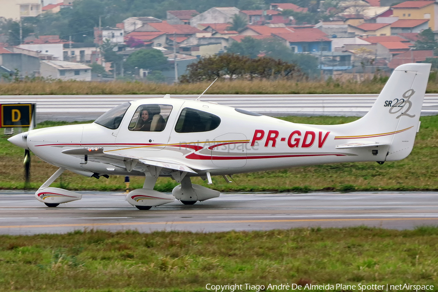 (Private) Cirrus SR22 G2 (PR-GDV) | Photo 526303