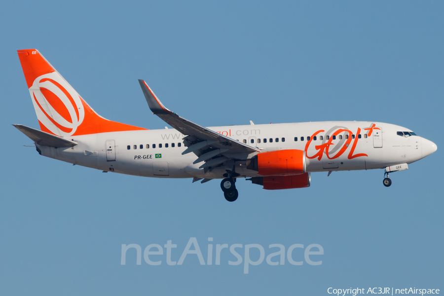 GOL Linhas Aéreas Boeing 737-73V (PR-GEE) | Photo 332964