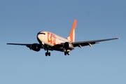 GOL Linhas Aéreas Boeing 737-73S (PR-GIG) at  Goiabeiras-Vitoria, Brazil