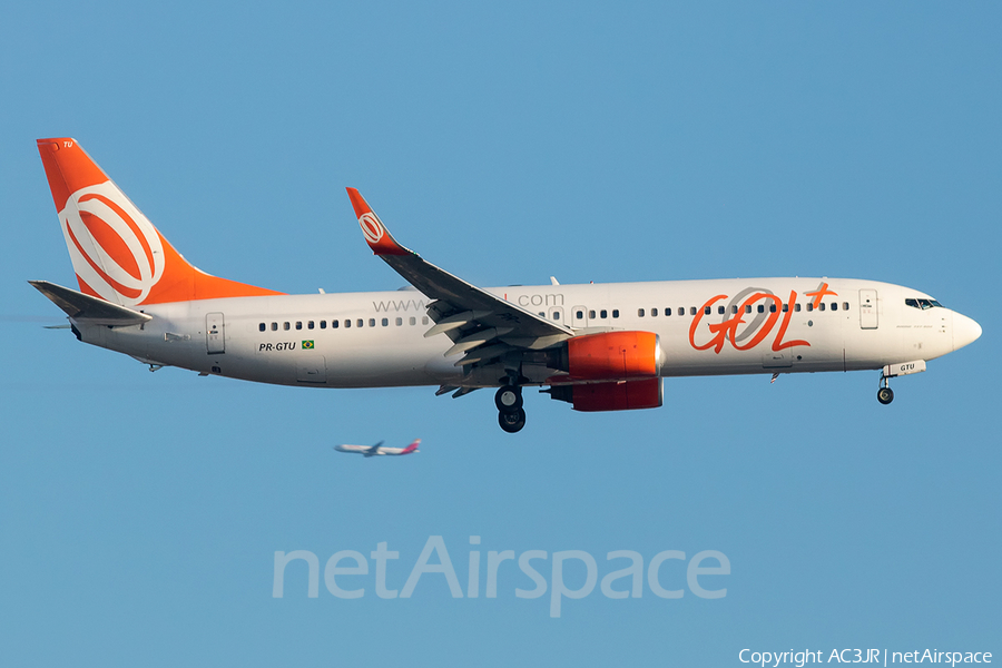 GOL Linhas Aéreas Boeing 737-8EH (PR-GTU) | Photo 337948