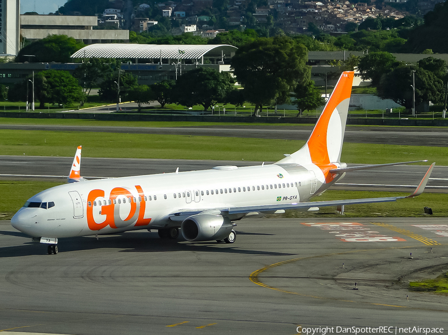 GOL Linhas Aéreas Boeing 737-8EH (PR-GYA) | Photo 332692