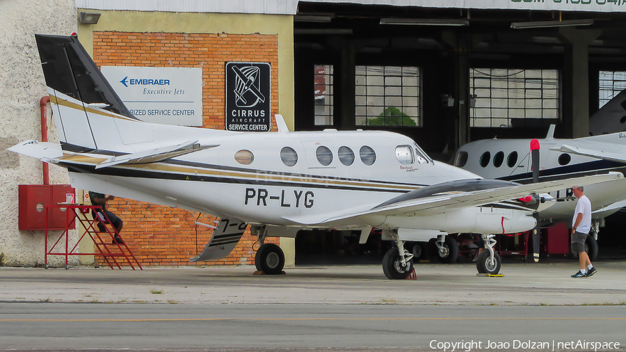(Private) Beech C90GTi King Air (PR-LYG) | Photo 346539