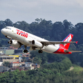 TAM Brazilian Airlines Airbus A320-232 (PR-MAB) at  Sao Paulo - Guarulhos - Andre Franco Montoro (Cumbica), Brazil