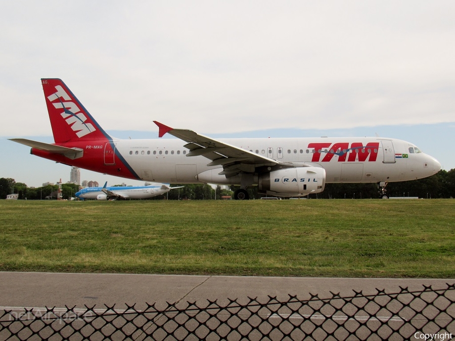 TAM Mercosur Airbus A320-232 (PR-MAG) | Photo 201567