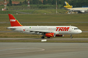 TAM Brazilian Airlines Airbus A320-232 (PR-MAY) at  Sao Paulo - Guarulhos - Andre Franco Montoro (Cumbica), Brazil