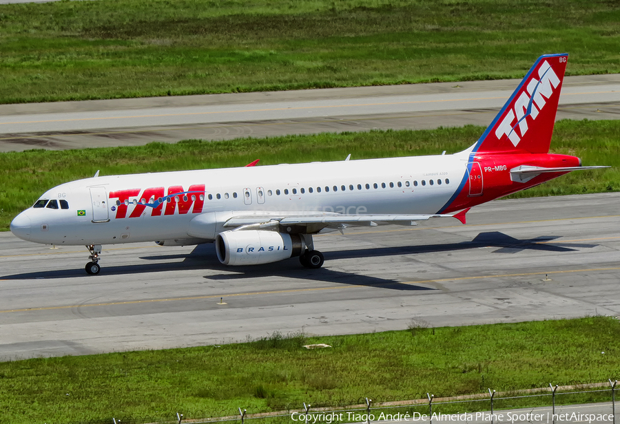 TAM Brazilian Airlines Airbus A320-232 (PR-MBG) | Photo 346180