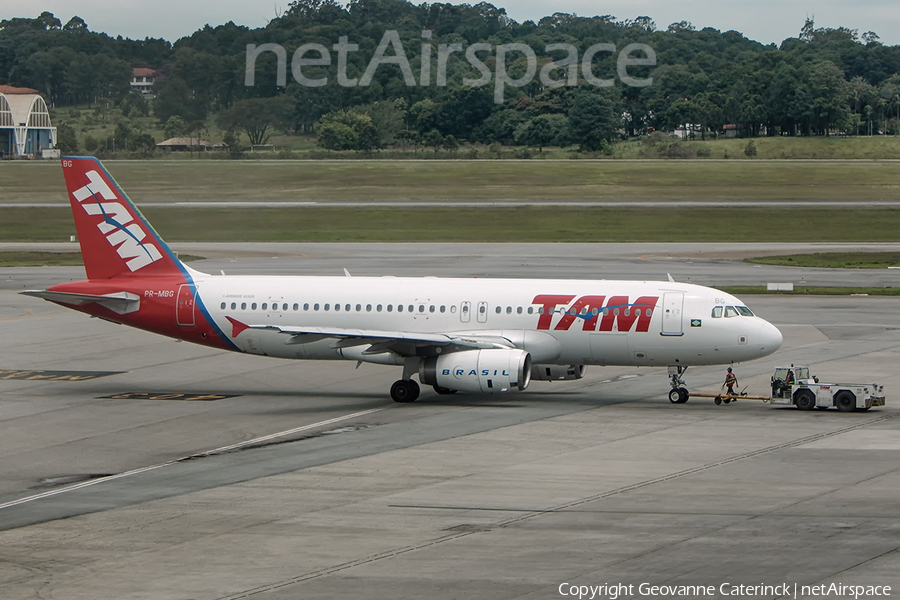 TAM Brazilian Airlines Airbus A320-232 (PR-MBG) | Photo 366732