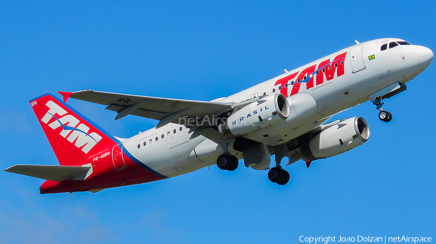 TAM Brazilian Airlines Airbus A319-132 (PR-MBN) | Photo 346516