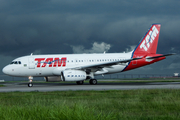 TAM Brazilian Airlines Airbus A319-132 (PR-MBN) at  Rio De Janeiro - Santos Dumont, Brazil