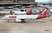 TAM Brazilian Airlines Airbus A320-232 (PR-MBQ) at  Rio De Janeiro - Galeao - Antonio Carlos Jobim International, Brazil