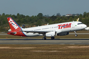 TAM Brazilian Airlines Airbus A320-232 (PR-MBR) at  Rio De Janeiro - Galeao - Antonio Carlos Jobim International, Brazil