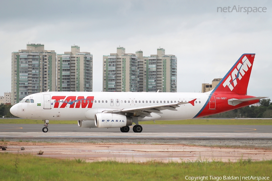 TAM Brazilian Airlines Airbus A320-232 (PR-MBY) | Photo 333322