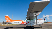 Voe Floripa Cessna 172M Skyhawk (PR-MGX) at  Curitiba - Bacacheri, Brazil