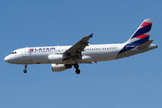 LATAM Airlines Brasil Airbus A320-214 (PR-MHM) at  Sao Paulo - Guarulhos - Andre Franco Montoro (Cumbica), Brazil