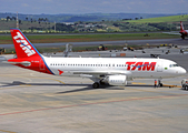 TAM Brazilian Airlines Airbus A320-214 (PR-MHM) at  Belo Horizonte - Tancredo Neves International, Brazil