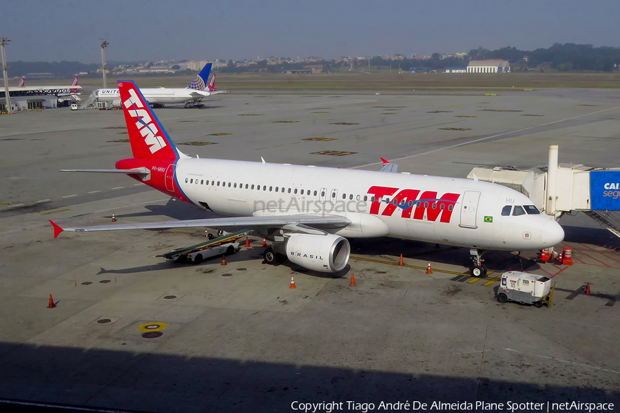 TAM Brazilian Airlines Airbus A320-214 (PR-MHU) | Photo 359750