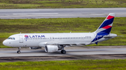 TAM Brazilian Airlines Airbus A320-214 (PR-MHX) at  Sao Paulo - Guarulhos - Andre Franco Montoro (Cumbica), Brazil