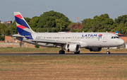 LATAM Airlines Brasil Airbus A320-214 (PR-MHZ) at  Teresina - Senador Petrônio Portella, Brazil