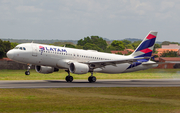 LATAM Airlines Brasil Airbus A320-214 (PR-MYA) at  Teresina - Senador Petrônio Portella, Brazil