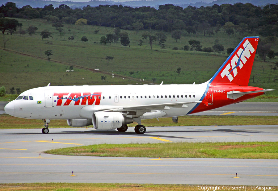 TAM Brazilian Airlines Airbus A319-112 (PR-MYC) | Photo 144876