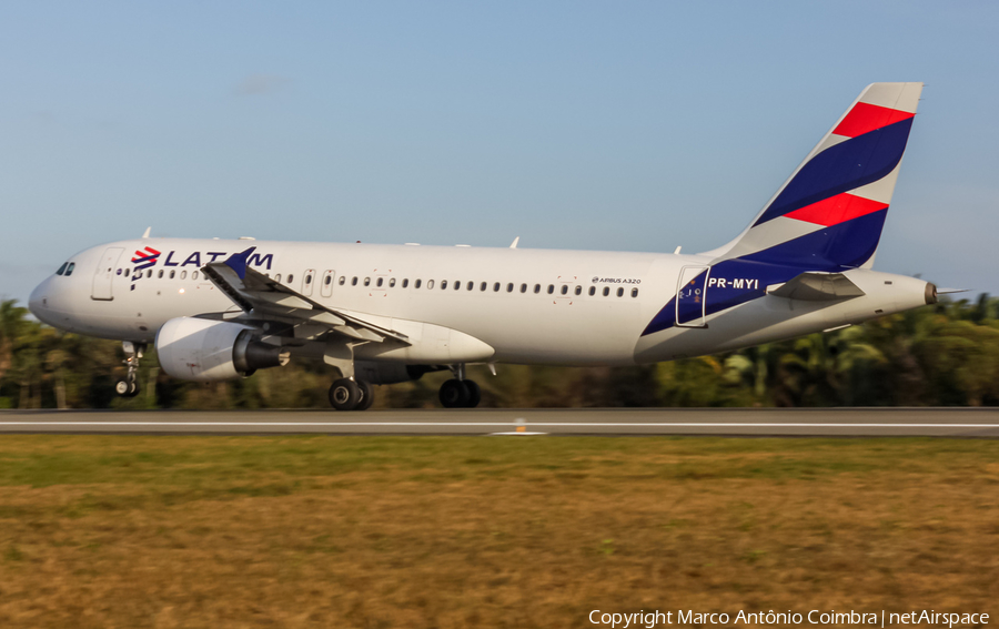 LATAM Airlines Brasil Airbus A320-214 (PR-MYI) | Photo 364218