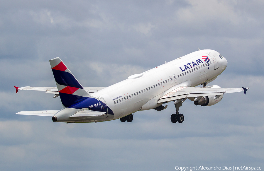 LATAM Airlines Brasil Airbus A320-214 (PR-MYJ) | Photo 495930