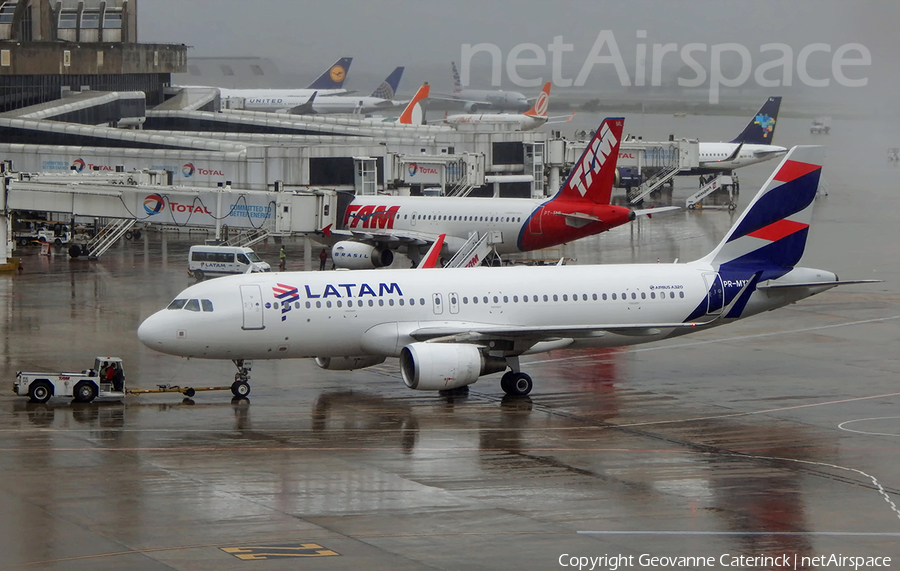 LATAM Airlines Brasil Airbus A320-214 (PR-MYX) | Photo 331841