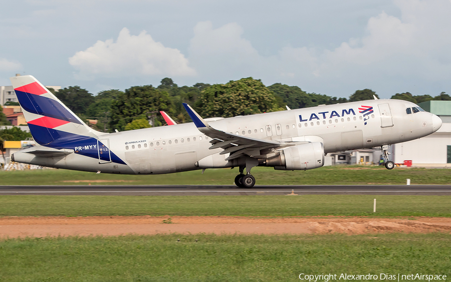 TAM Brazilian Airlines Airbus A320-214 (PR-MYY) | Photo 662188
