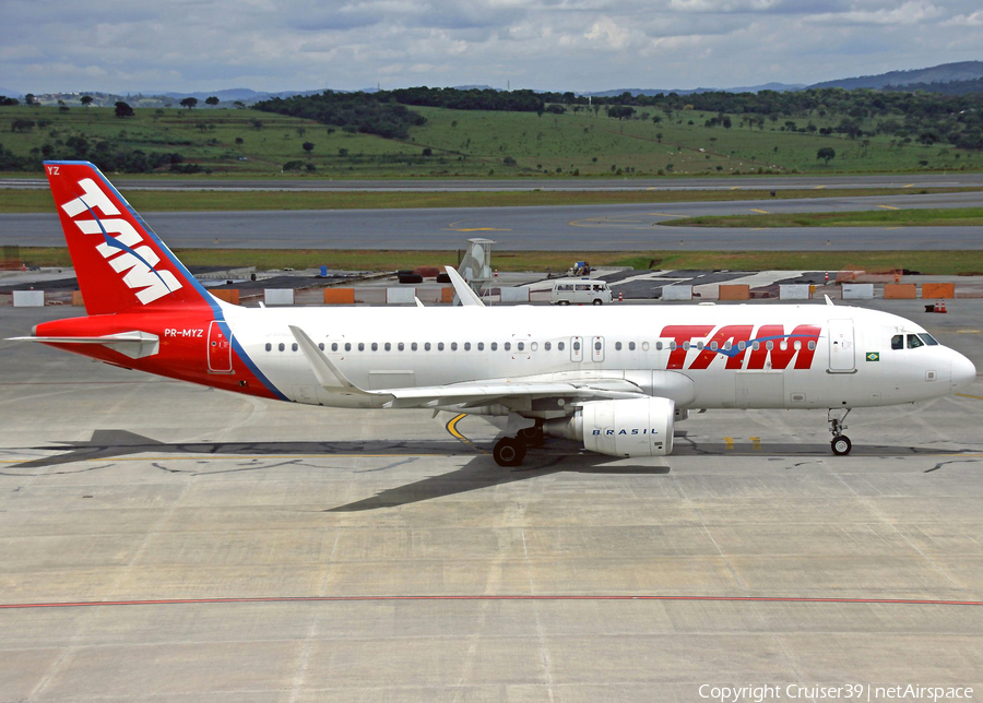 TAM Brazilian Airlines Airbus A320-214 (PR-MYZ) | Photo 144874