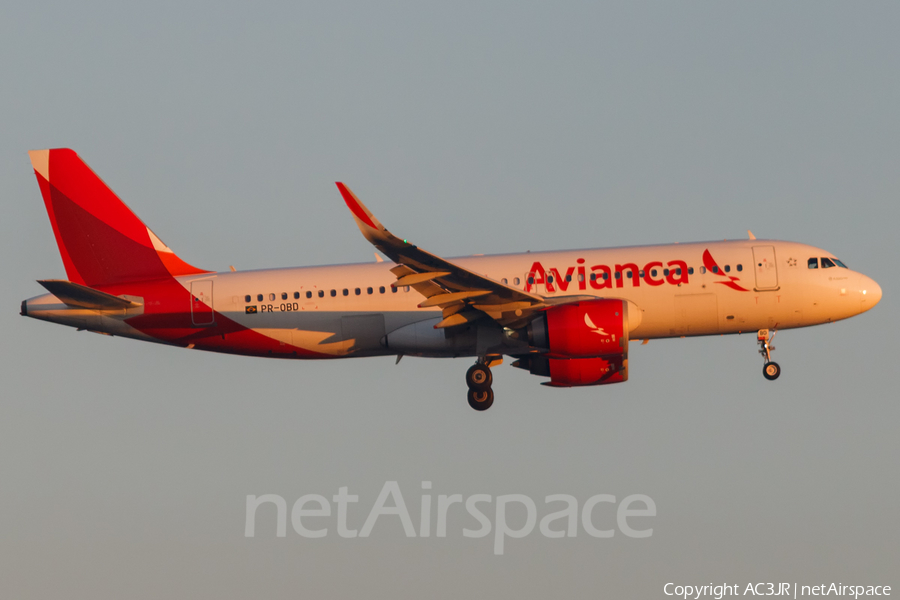 Avianca Brazil (Oceanair) Airbus A320-251N (PR-OBD) | Photo 328467