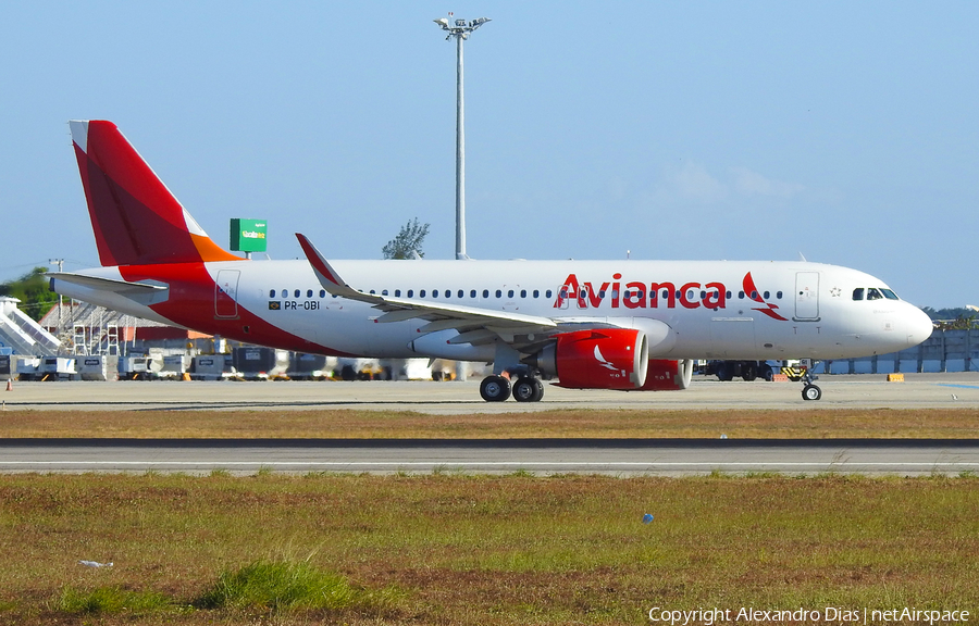 Avianca Brazil (Oceanair) Airbus A320-251N (PR-OBI) | Photo 502294