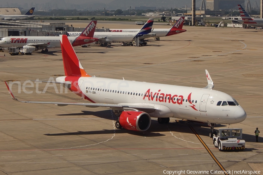 Avianca Brazil (Oceanair) Airbus A320-251N (PR-OBK) | Photo 331470