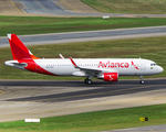 Avianca Brazil (Oceanair) Airbus A320-214 (PR-OCH) at  Sao Paulo - Guarulhos - Andre Franco Montoro (Cumbica), Brazil