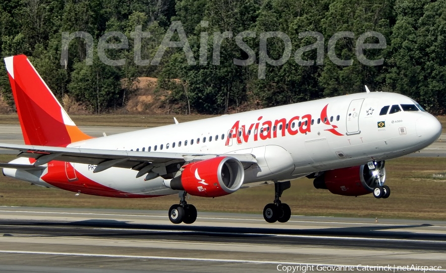 Avianca Brazil (Oceanair) Airbus A320-214 (PR-OCO) | Photo 331554