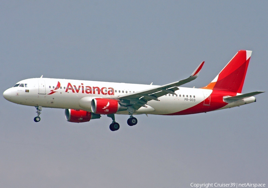 Avianca Brazil (Oceanair) Airbus A320-214 (PR-OCO) | Photo 143927