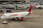 Avianca Brazil (Oceanair) Airbus A320-214 (PR-OCP) at  Rio De Janeiro - Galeao - Antonio Carlos Jobim International, Brazil