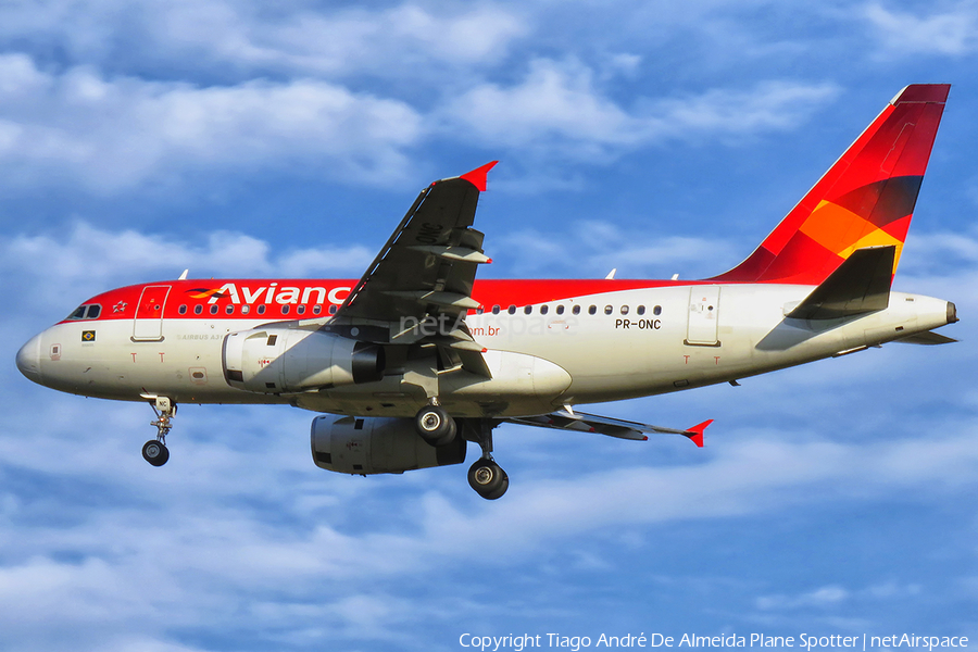 Avianca Brazil (Oceanair) Airbus A318-122 (PR-ONC) | Photo 372273