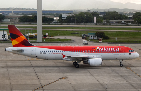 Avianca Brazil (Oceanair) Airbus A320-214 (PR-ONL) at  Rio De Janeiro - Galeao - Antonio Carlos Jobim International, Brazil