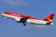 Avianca Brazil (Oceanair) Airbus A320-214 (PR-ONL) at  Sao Paulo - Guarulhos - Andre Franco Montoro (Cumbica), Brazil