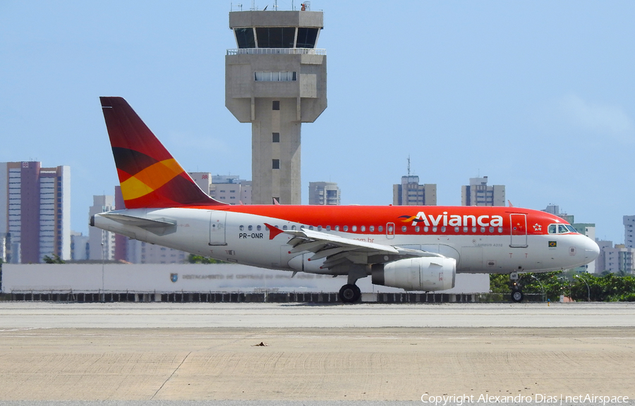 Avianca Brazil (Oceanair) Airbus A318-121 (PR-ONR) | Photo 502296