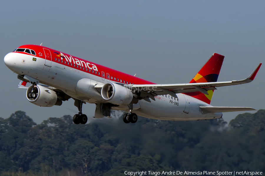 Avianca Brazil (Oceanair) Airbus A320-214 (PR-ONS) | Photo 403337